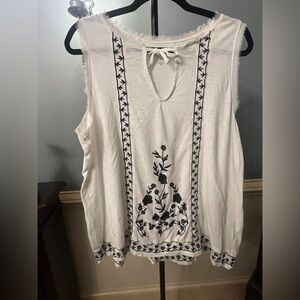 Dip White Sleeveless Top with beautiful Black Embroidery perfect spring summer